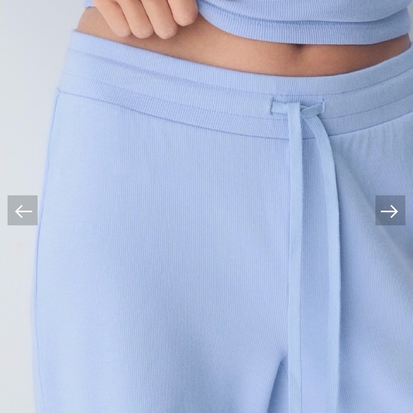 ARITZIA HomeStretch™ Rib Kickback Pant - Picture 4 of 8